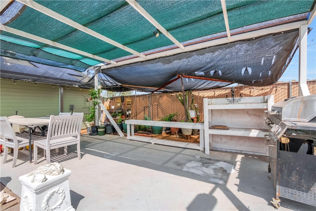17133 Mesquite Road Apple Valley, CA 92307 - Photo 31 of 36 Gallery Image 31