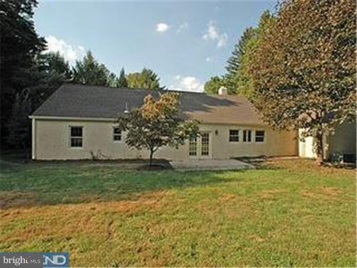 1519 Warner Road Abington, PA 19046 - Photo 3 of 16 Exterior Back