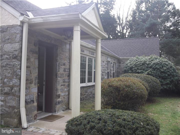1519 Warner Road Abington, PA 19046 - Photo 4 of 16 Gallery Image 4