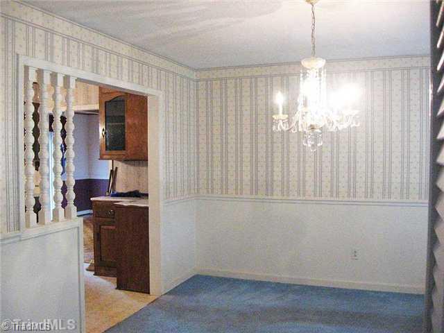 906 East Meadow Road Eden, NC 27288 - Photo 3 of 9 Dining Room.