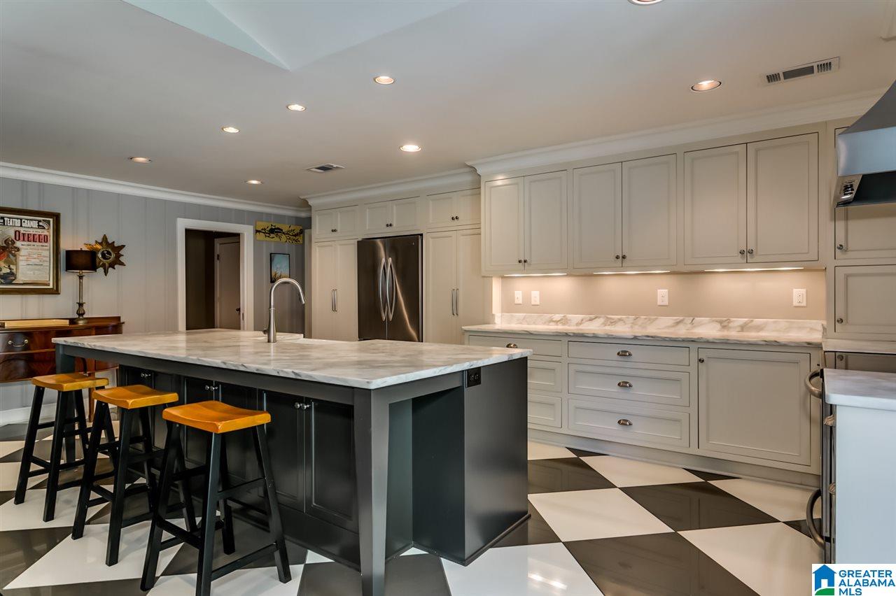 2108 Vesthaven Way Birmingham, AL 35216 - Photo 12 of 45