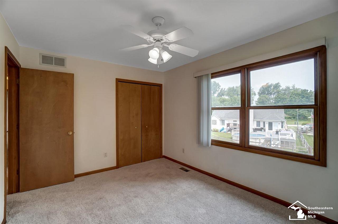 954 Eagle Ridge Trail Temperance, MI 48182 - Photo 24 of 37 50048558-23.JPG