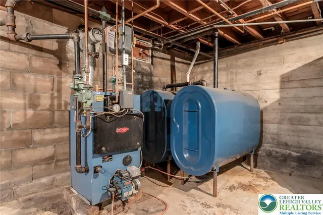 $349,900 | 1760 West Penn Pike, New Ringgold, PA 17960