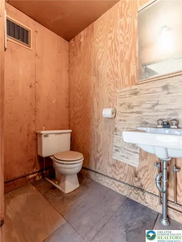 $349,900 | 1760 West Penn Pike, New Ringgold, PA 17960