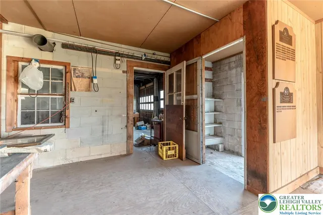 $349,900 | 1760 West Penn Pike, New Ringgold, PA 17960