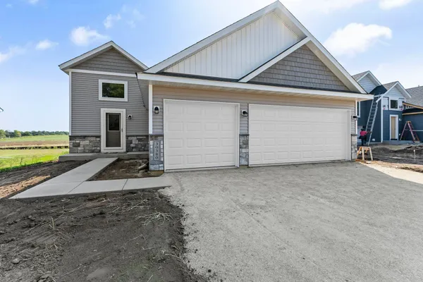 $484,320 | 569 Sienna Drive, Watertown, MN 55388