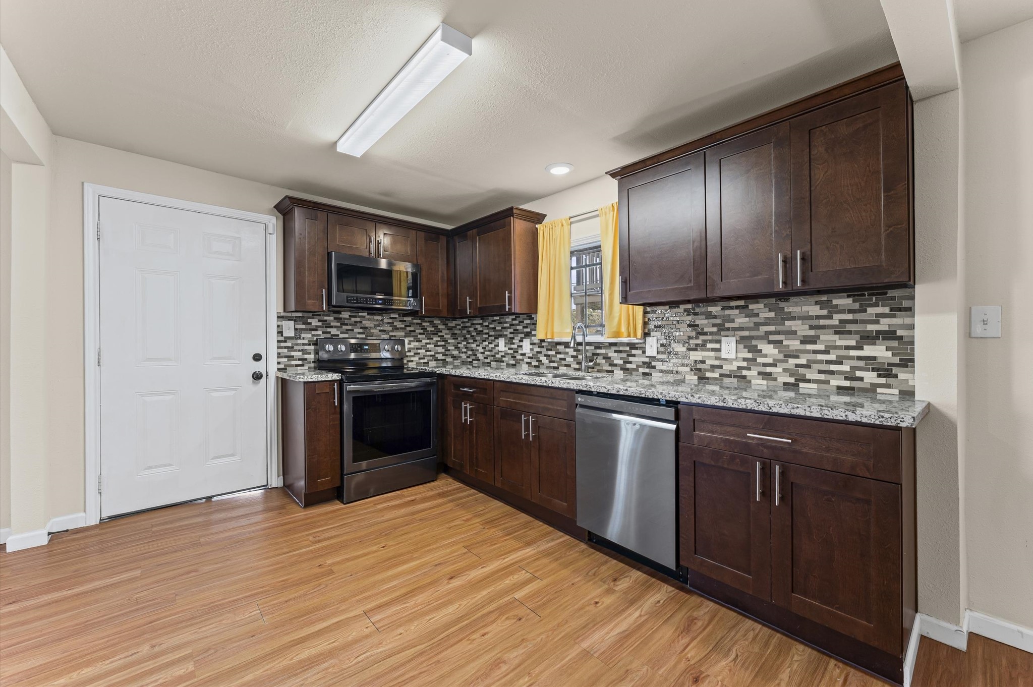 1106 5th Street Hempstead, TX 77445 - Photo 5 of 47
