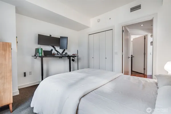 $3,100 | 910 Lenora Street, Unit S1203, Seattle, WA 98121