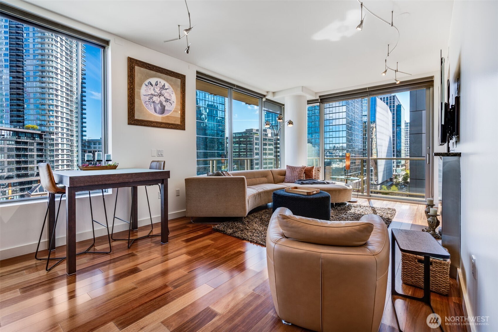 910 Lenora Street, Unit S1203 Seattle, WA 98121 - Photo 4 of 38