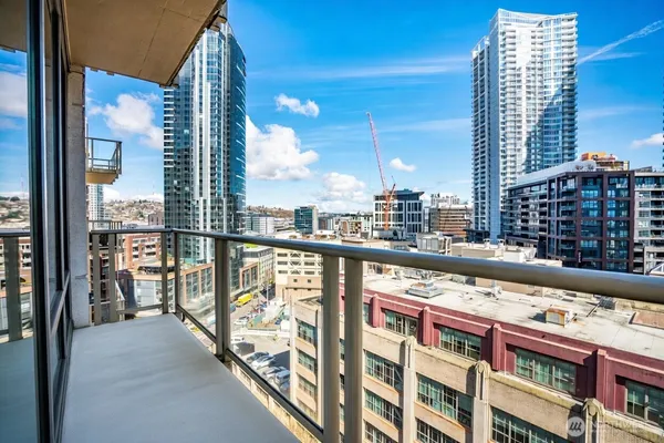 $3,100 | 910 Lenora Street, Unit S1203, Seattle, WA 98121
