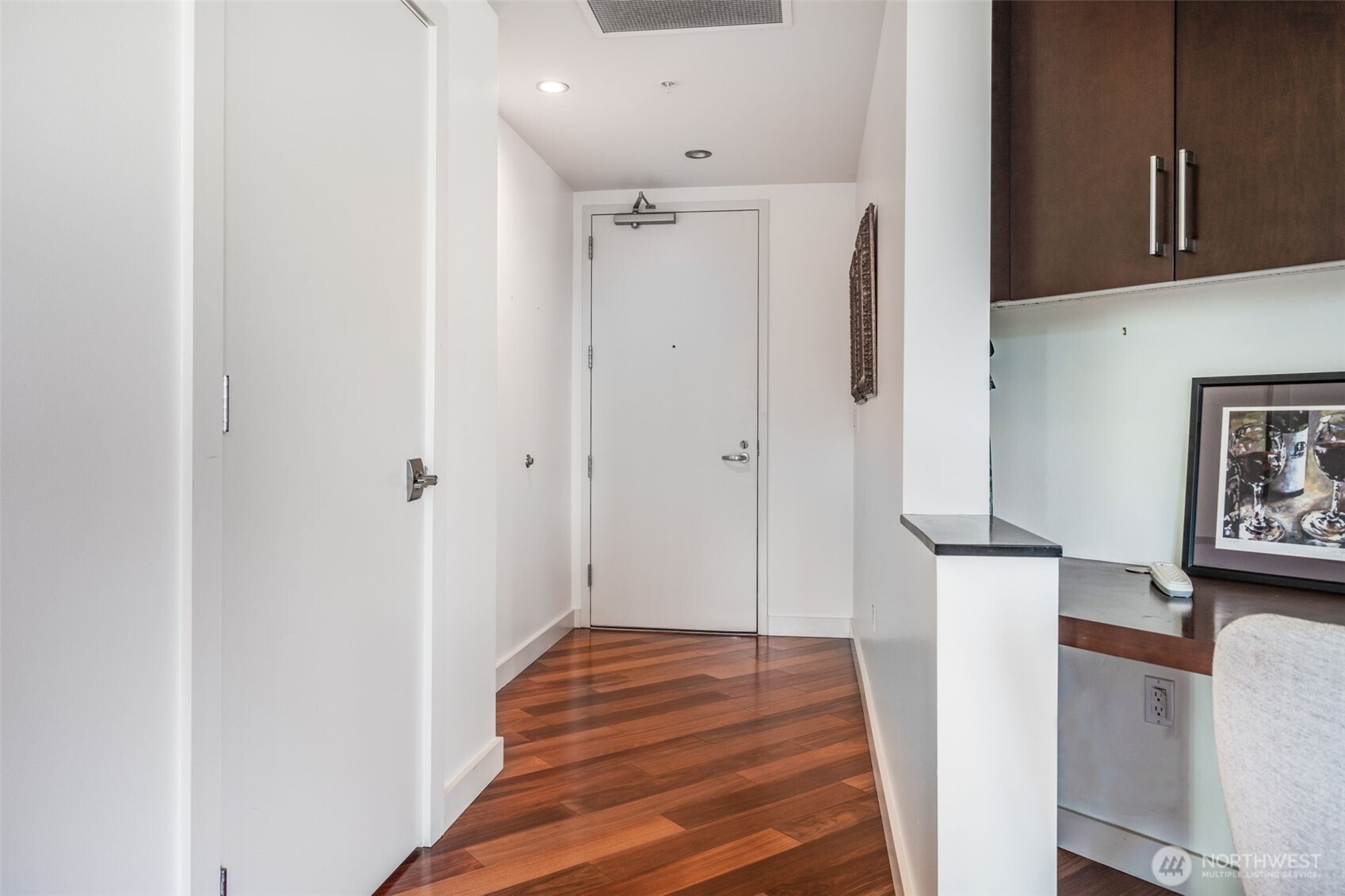 910 Lenora Street, Unit S1203 Seattle, WA 98121 - Photo 10 of 38