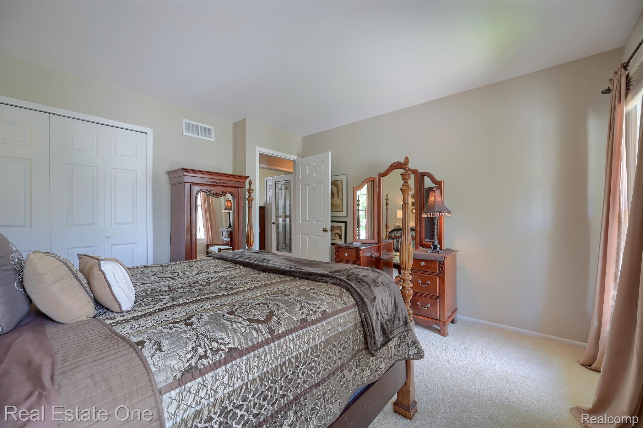 1305 Wagon Wheel Lane, Unit 81 Rochester, MI 48306 - Photo 22 of 46 Gallery Image 22