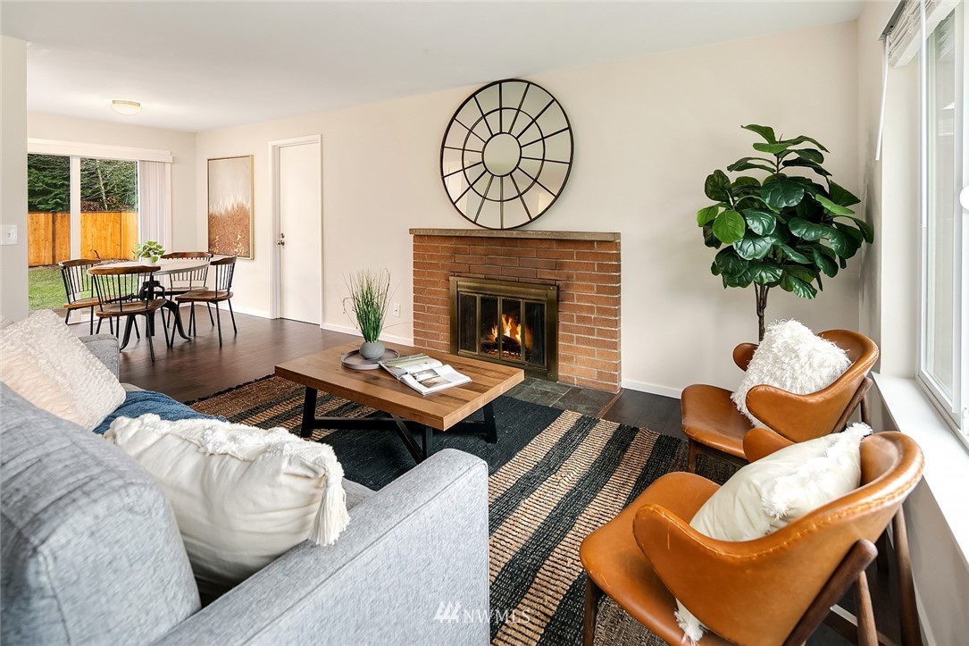 2511 Northeast 9th Place Renton, WA 98056 - Photo 5 of 18