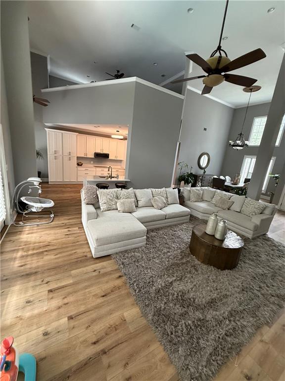 4632 Ridgeview Circle Valdosta, GA 31602 - Photo 19 of 70 a living room with furniture and a window