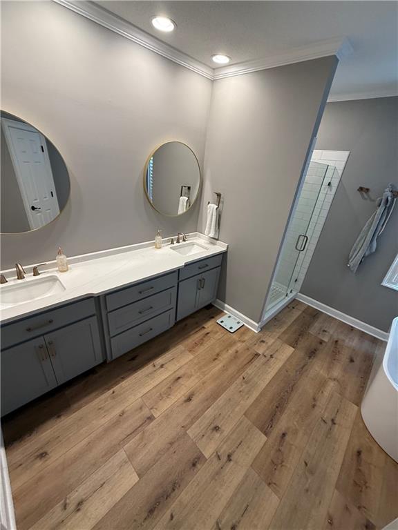 4632 Ridgeview Circle Valdosta, GA 31602 - Photo 33 of 70 a bathroom with a sink mirror and vanity