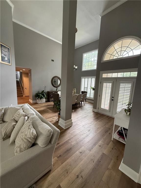 4632 Ridgeview Circle Valdosta, GA 31602 - Photo 10 of 70 a living room with furniture and a large window