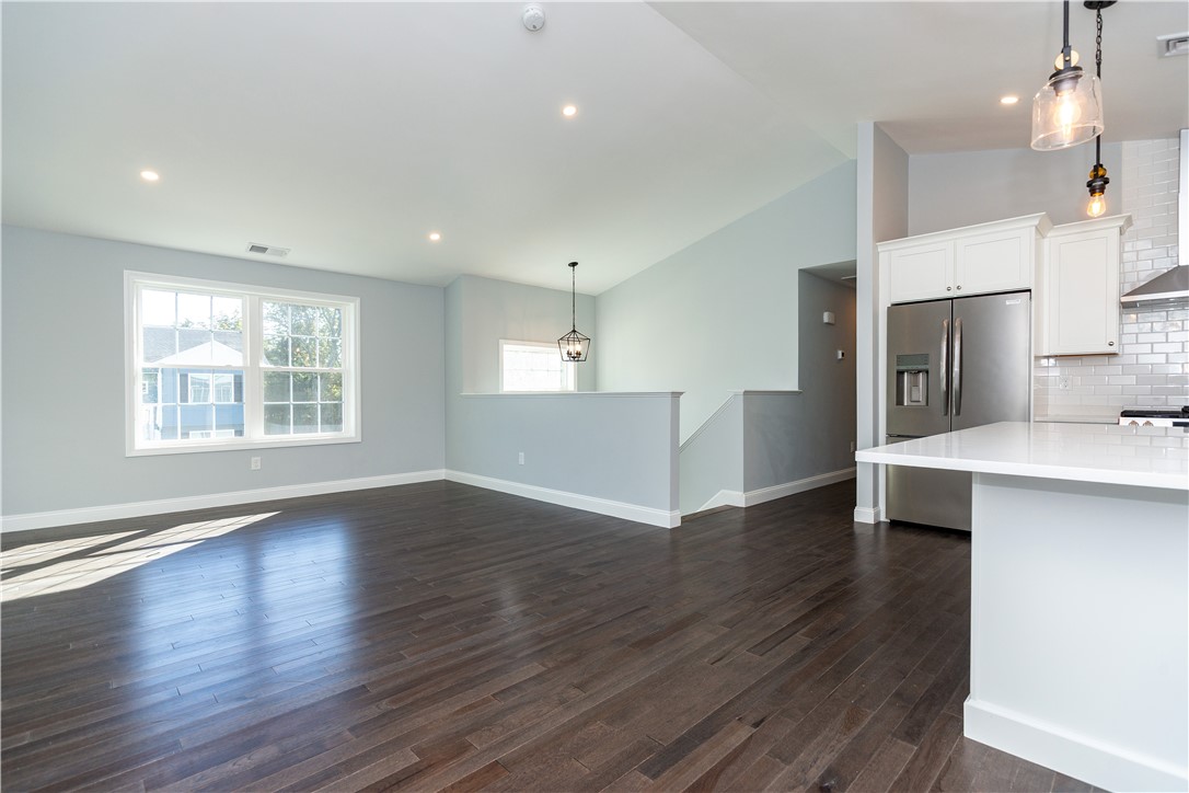 3 June Court West Warwick, RI 02893 - Photo 7 of 38