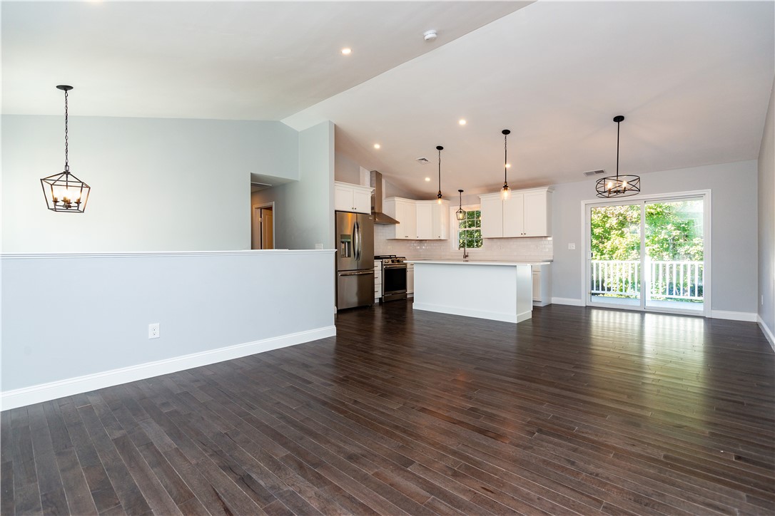 3 June Court West Warwick, RI 02893 - Photo 8 of 38