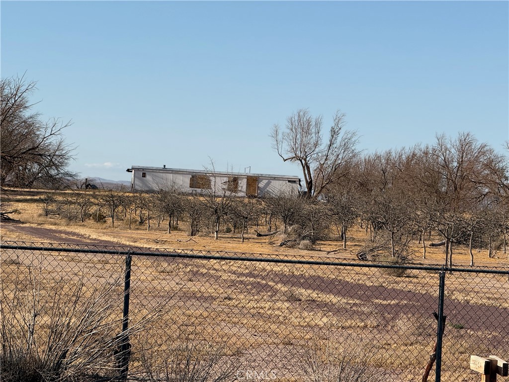 41854 Silver Valley Road Newberry Springs, CA 92365 - Photo 18 of 18 a view of a yard and road