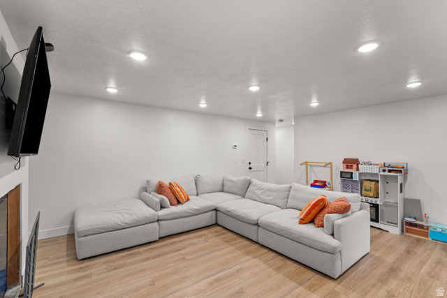 1209 North 950 East Bountiful, UT 84010 - Photo 46 of 75