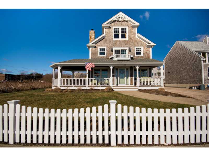 133 Ocean Road Narragansett, RI 02882 - Photo 25 of 25 Exterior Front.