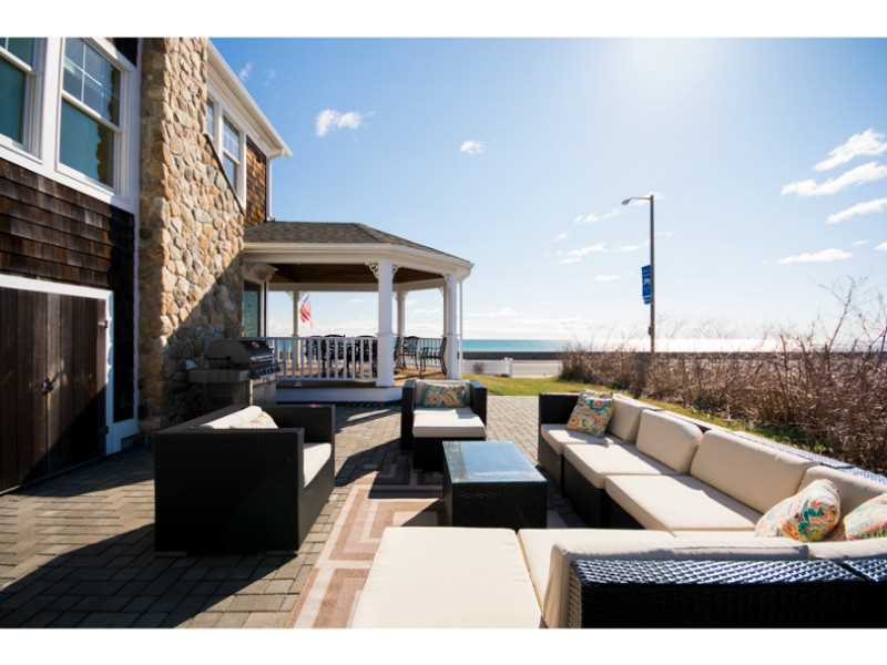 133 Ocean Road Narragansett, RI 02882 - Photo 5 of 25 Exterior Front.