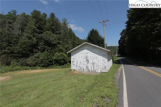 $625,000 | 581 North Fork New River Road, Lansing, NC 28643