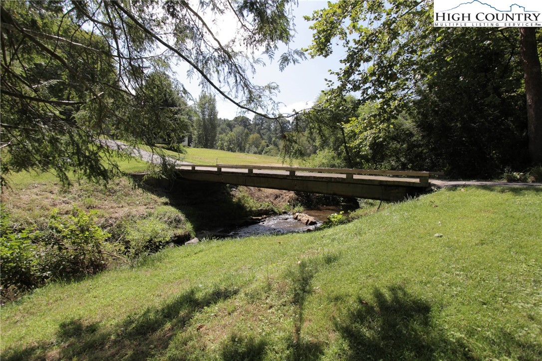 581 North Fork New River Road Lansing, NC 28643 - Photo 21 of 44