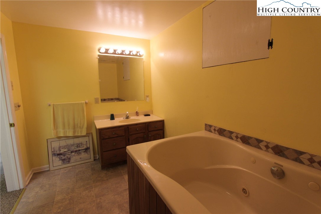 581 North Fork New River Road Lansing, NC 28643 - Photo 39 of 44