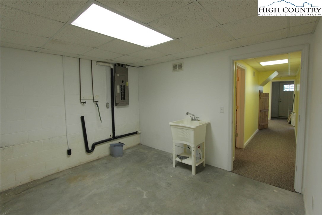 581 North Fork New River Road Lansing, NC 28643 - Photo 40 of 44