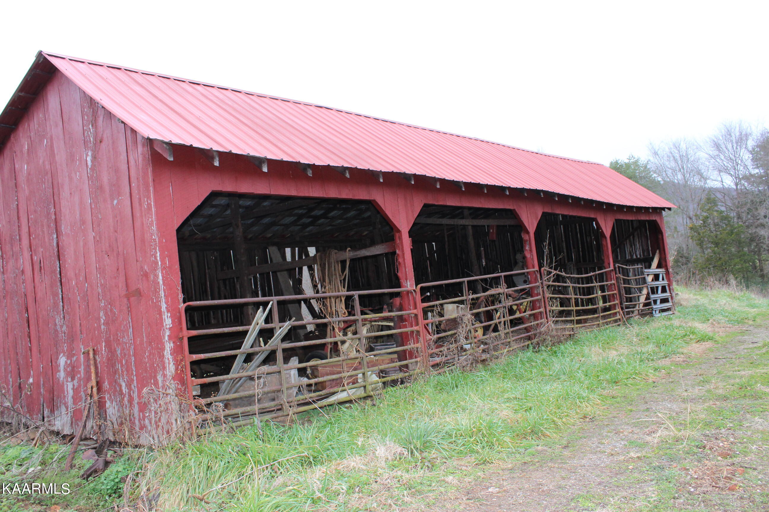 123 Rotten Fork Road Pall Mall, TN 38577 - Photo 8 of 13 IMG_2949