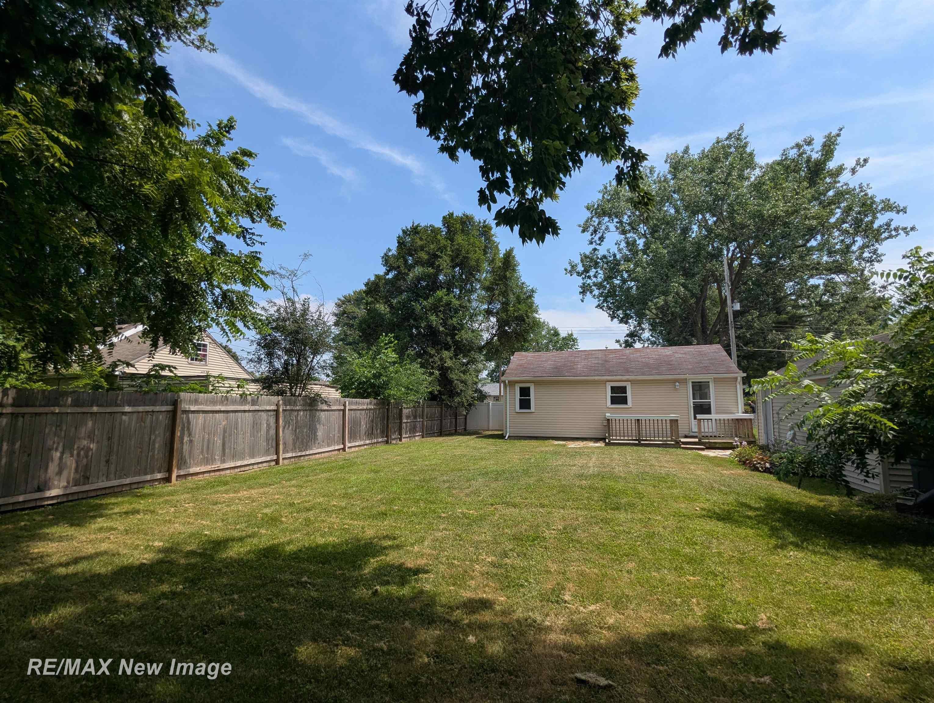 4212 Pineport Road Bridgeport, MI 48722 - Photo 18 of 24 50183703-644f5922-d631-4239-861e-c5b40603f2c5.JPG