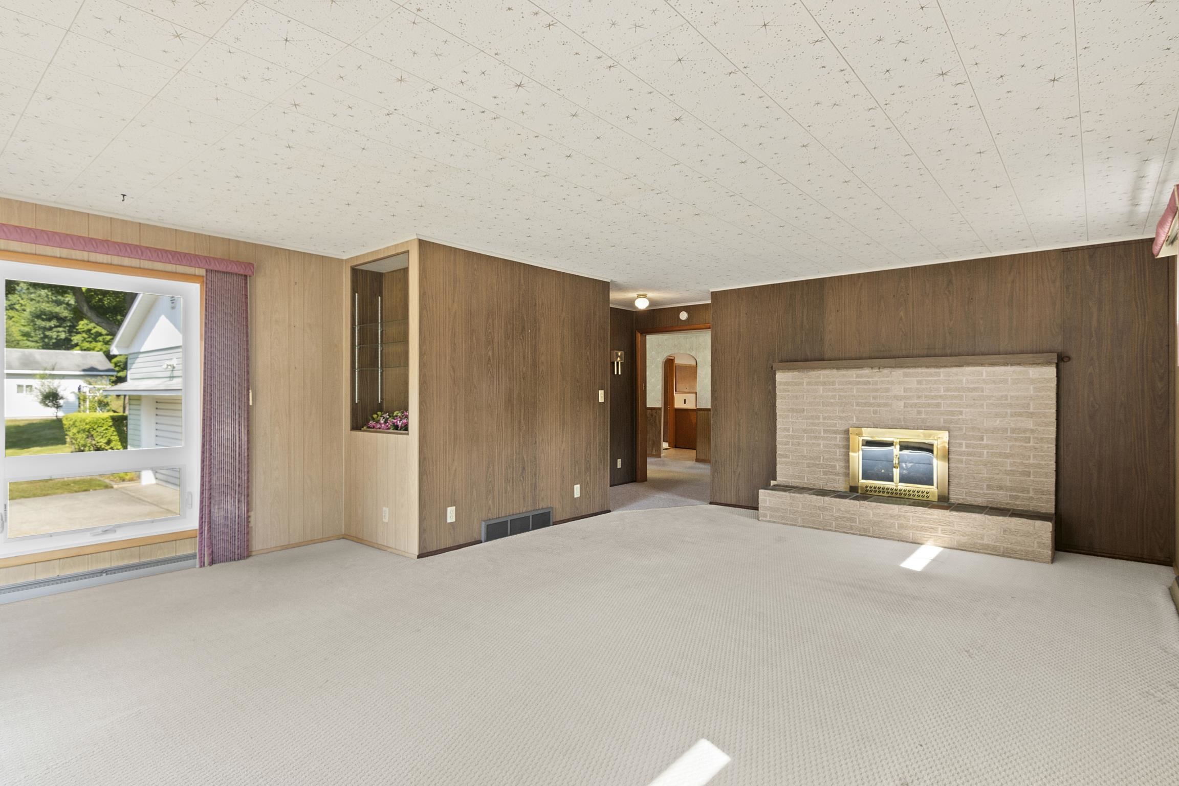 10584 Center Road Traverse City, MI 49686 - Photo 8 of 35
