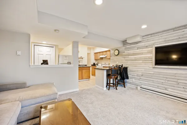 $769,000 | 38 Beech Tree Ridge, Killingworth, CT 06419