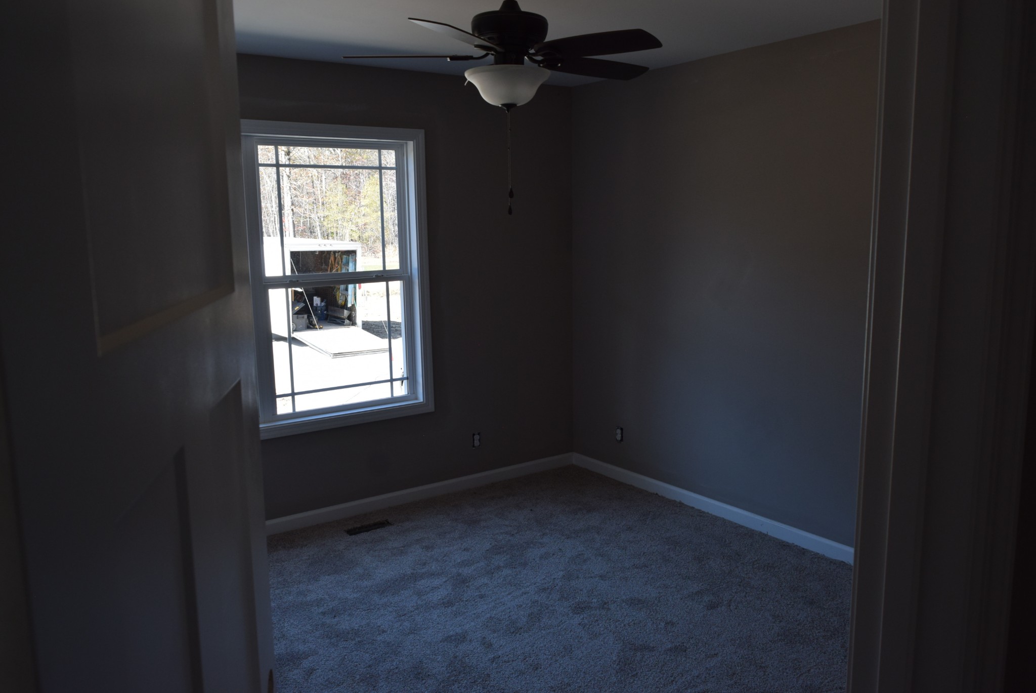 487 Ballard Road Manchester, TN 37355 - Photo 6 of 8 an empty room with a window