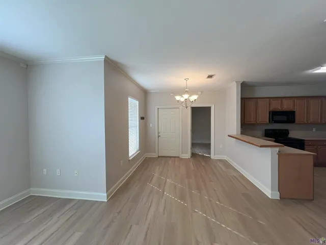 $1,500 | 7300 Burbank Drive, Unit 18, Baton Rouge, LA 70820