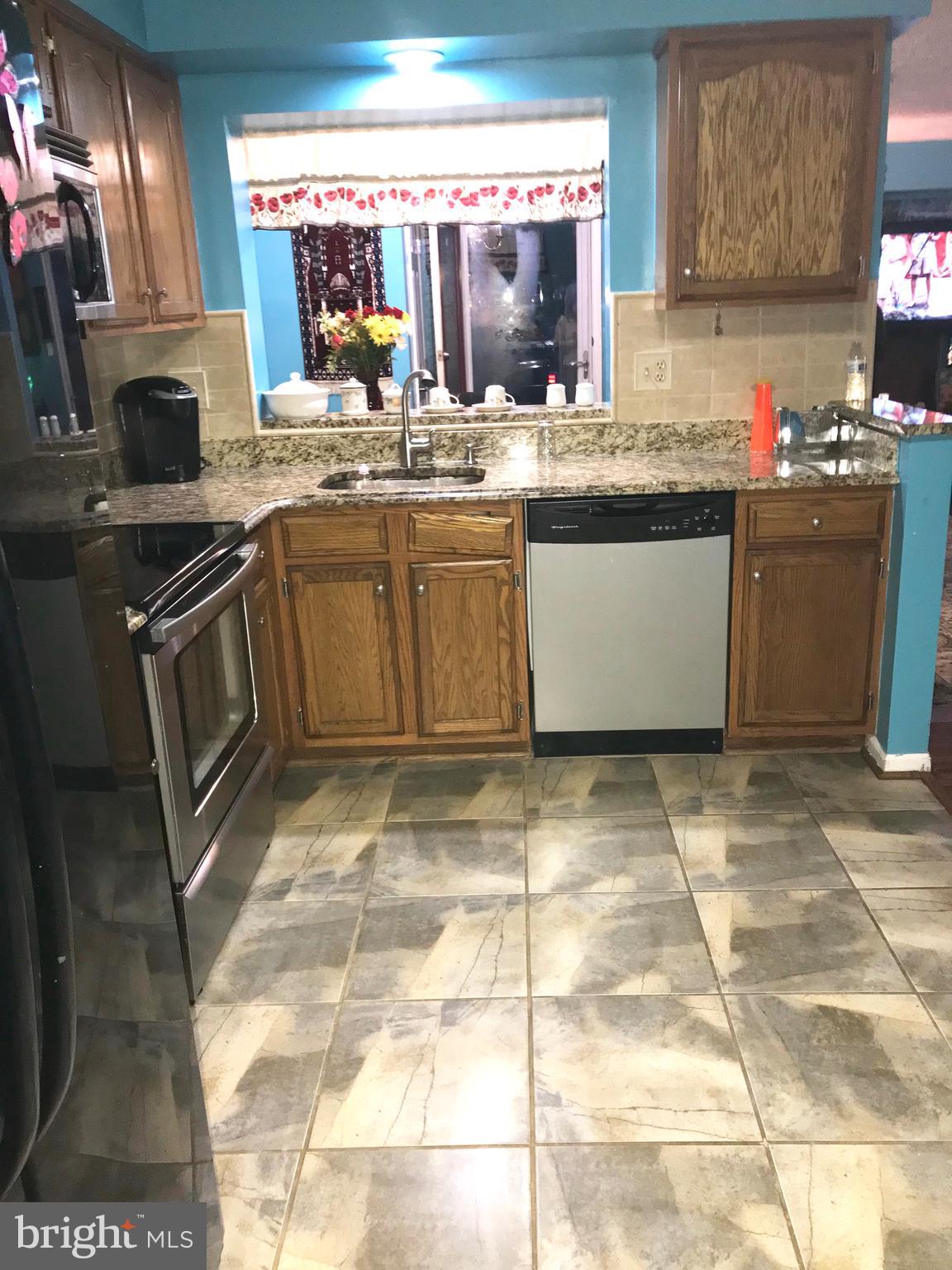 594 Cascade Way Frederick, MD 21703 - Photo 5 of 22 Gallery Image 5