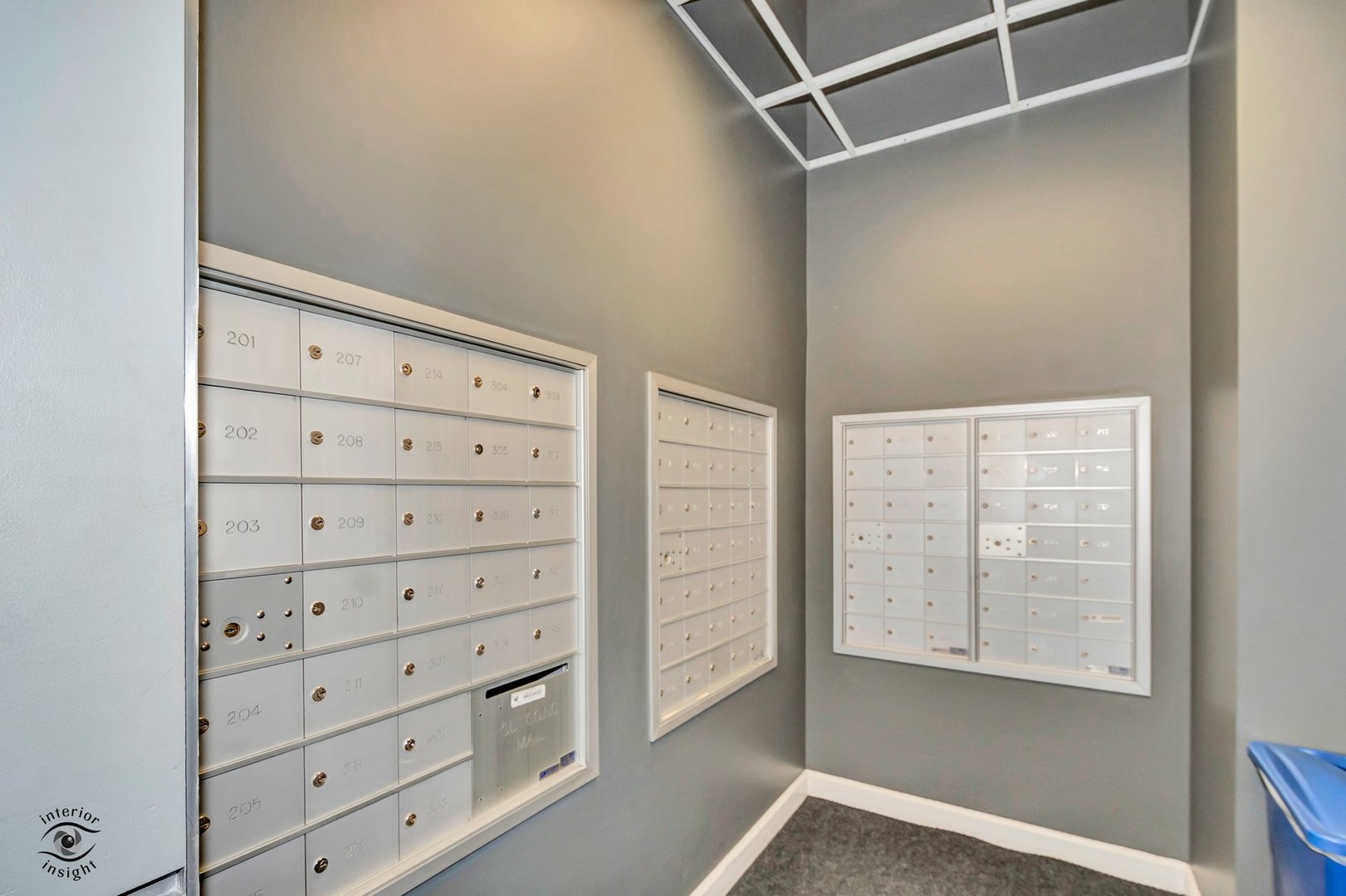845 North Kingsbury Street, Unit 211 Chicago, IL 60610 - Photo 23 of 26 a view of walk in closet with cabinet