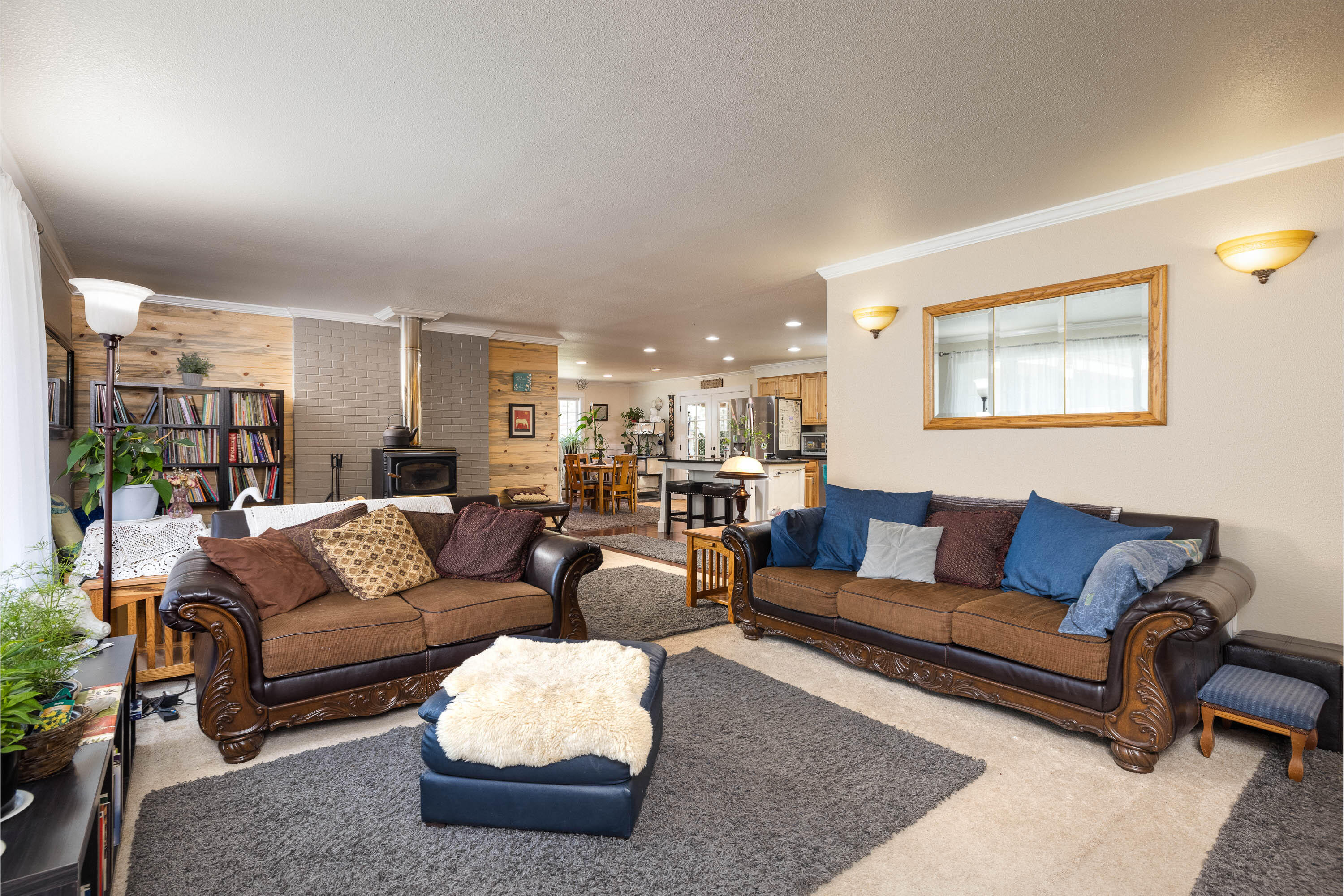 52260 National Road La Pine, OR 97739 - Photo 6 of 25 52260 National Rd interiors (1 of 12)