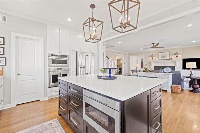 $2,600,000 | 11250 West 191st Street, Overland Park, KS 66083