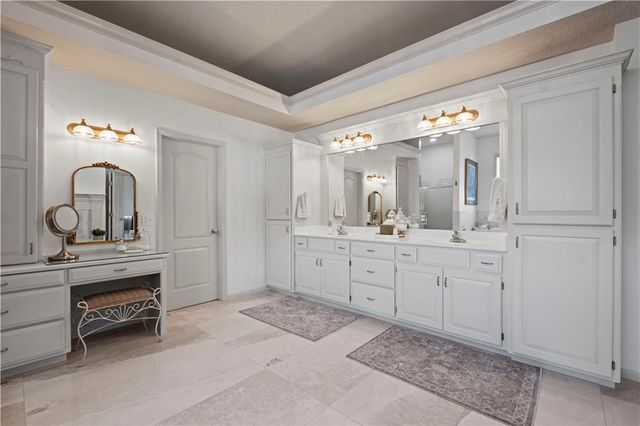 $2,600,000 | 11250 West 191st Street, Overland Park, KS 66083