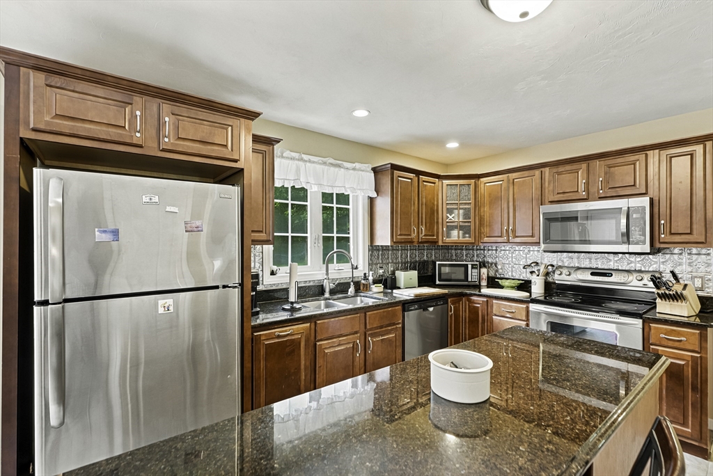 2 Madisyn Avenue Rutland, MA 01543 - Photo 19 of 42