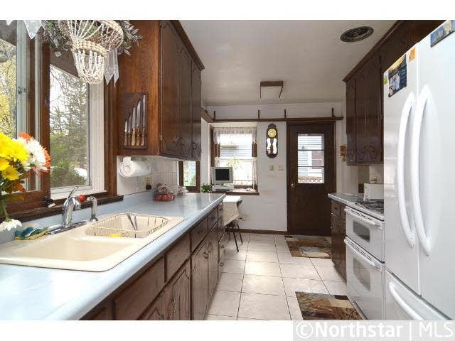 116 Turnpike Road Golden Valley, MN 55416 - Photo 4 of 11