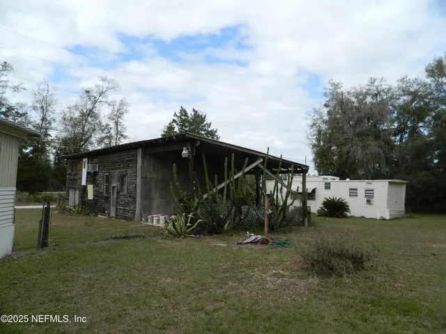 $165,000 | 250 Old Highway 17, Pomona Park, FL 32181
