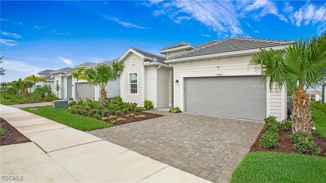 $669,000 | 15898 Sugar Hl Drive, Punta Gorda, FL 33982