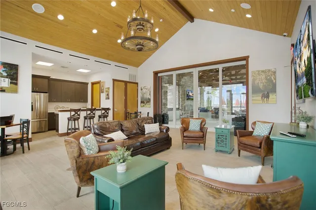 $669,000 | 15898 Sugar Hl Drive, Punta Gorda, FL 33982