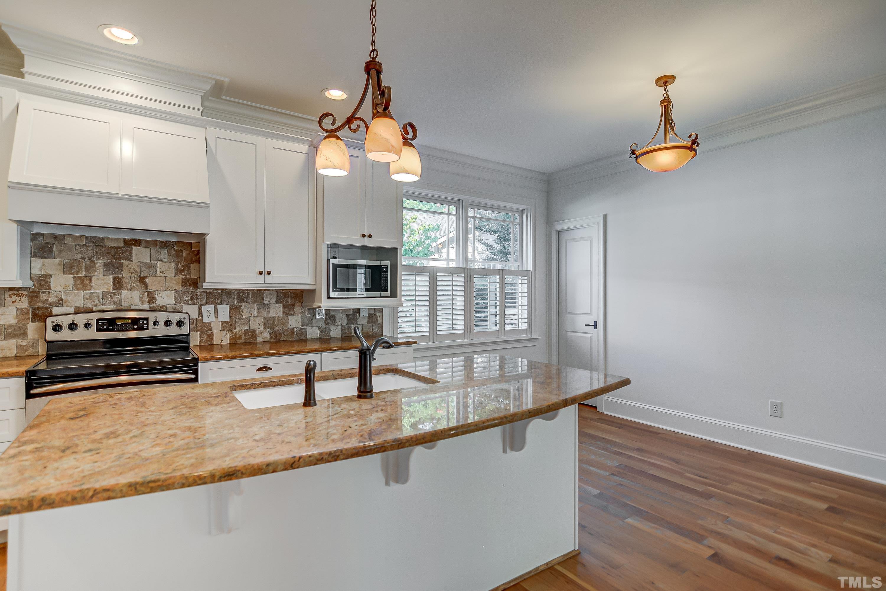 310 Perry Street Raleigh, NC 27608 - Photo 8 of 24