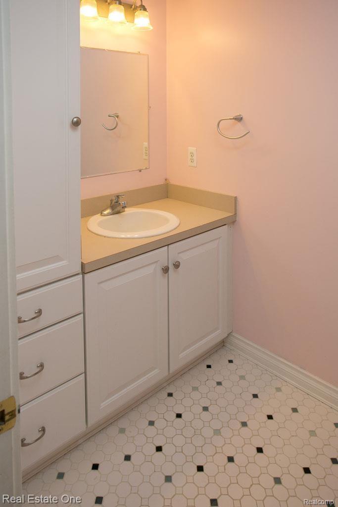 8641 Chambers Road Pinckney, MI 48169 - Photo 27 of 59 4Y0A8828.jpg