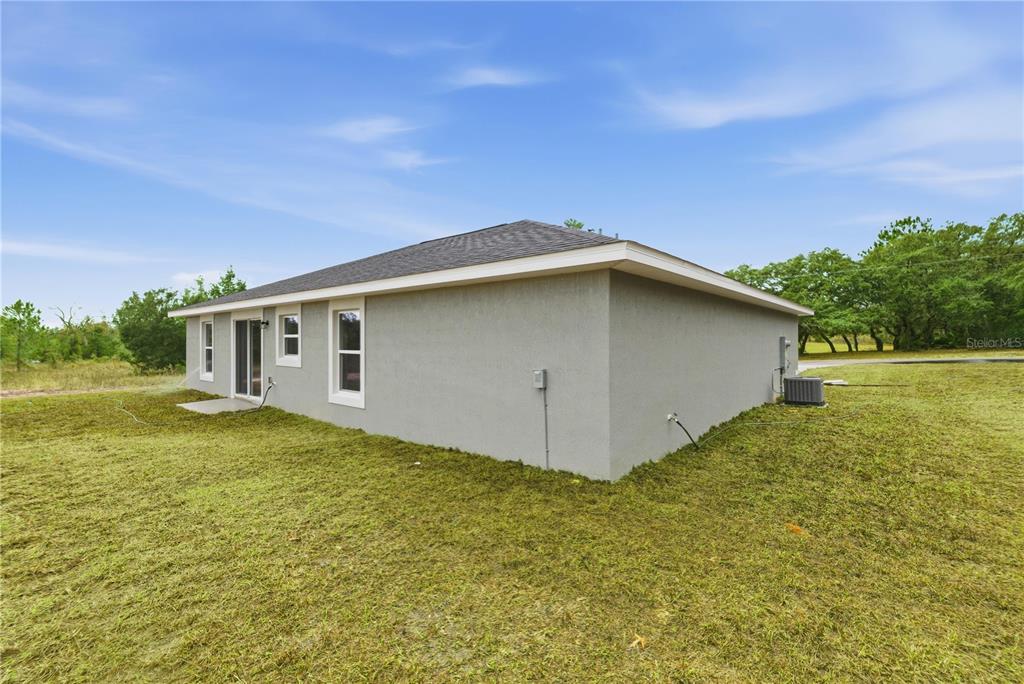 20 Locust Loop Circle Ocala, FL 34472 - Photo 5 of 19
