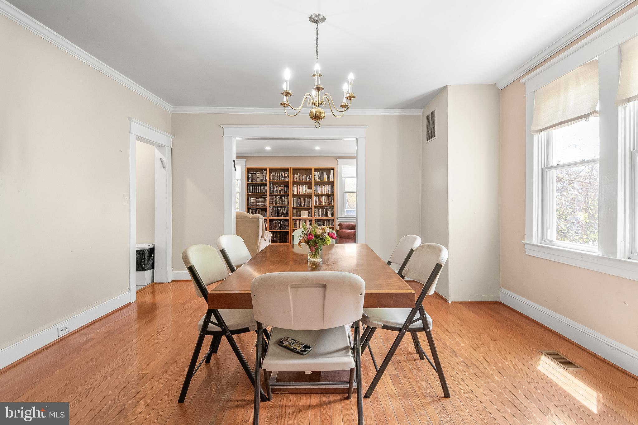 3216 Marnat Road Baltimore, MD 21208 - Photo 9 of 17